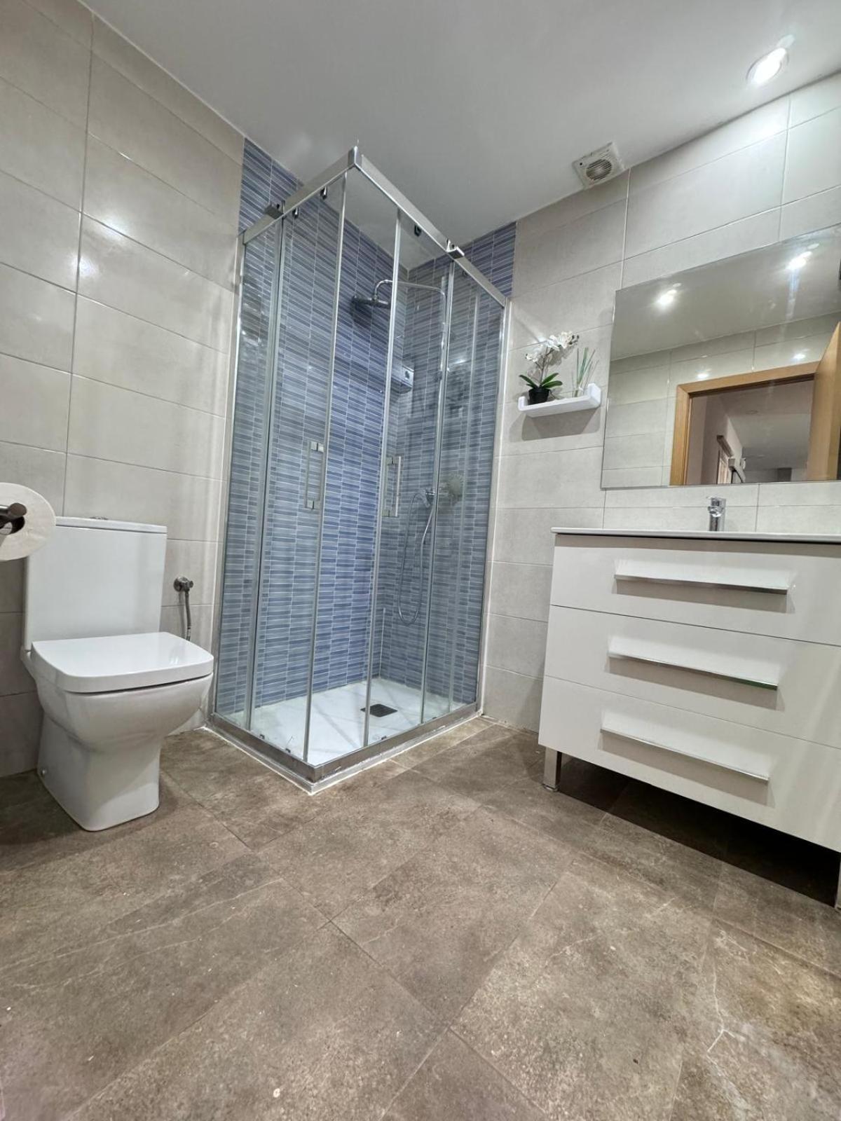 Pamis Apartament Sants, Барселона Экстерьер фото