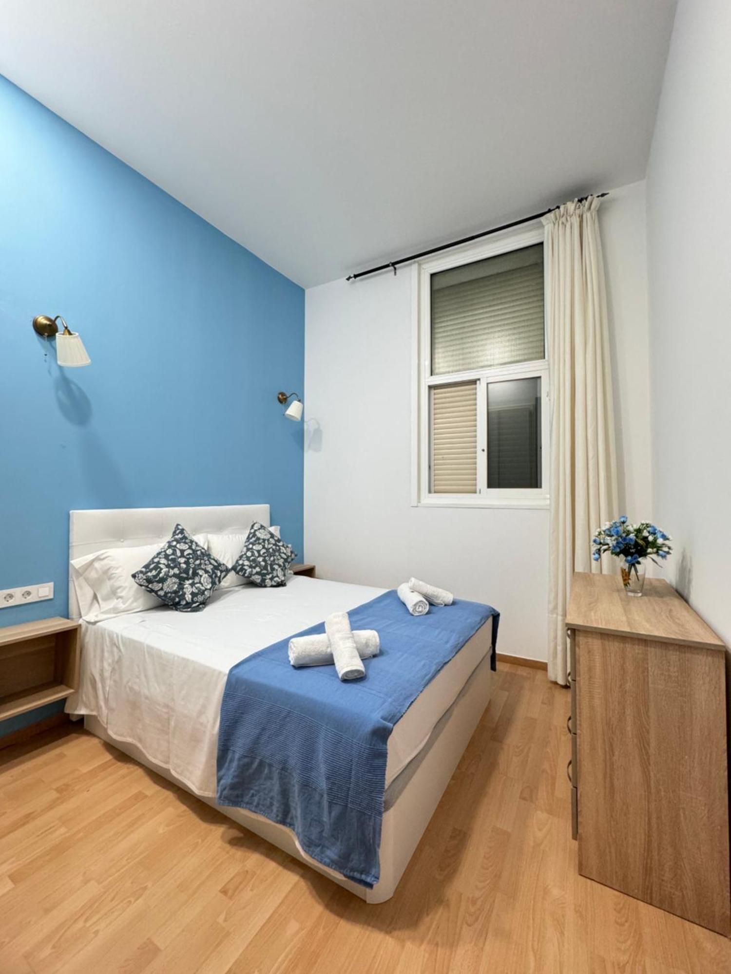 Pamis Apartament Sants, Барселона Экстерьер фото