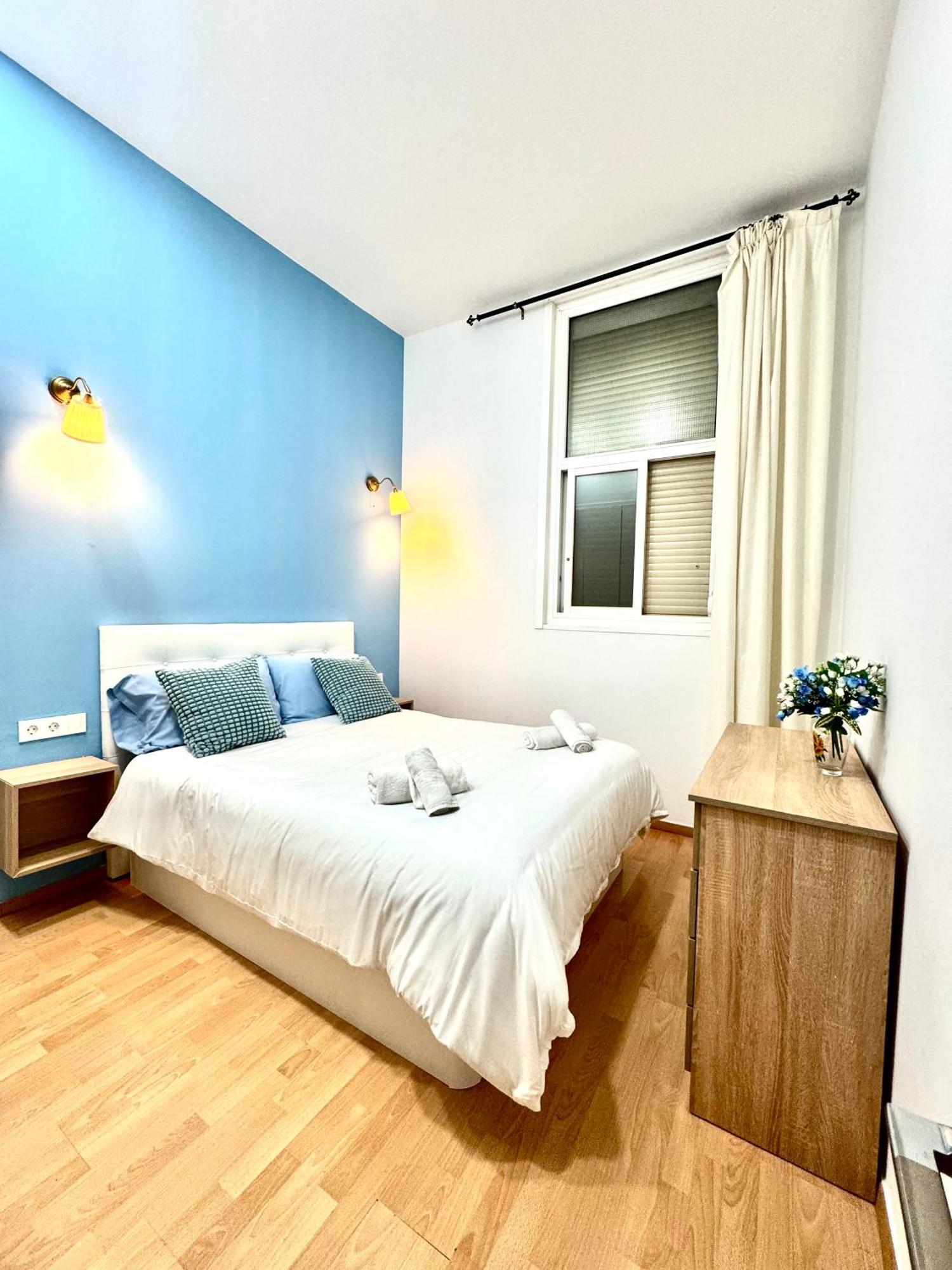 Pamis Apartament Sants, Барселона Экстерьер фото